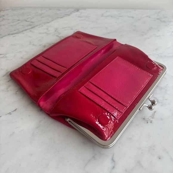 Glossy red & pink clutch purse - Picture 6 of 7